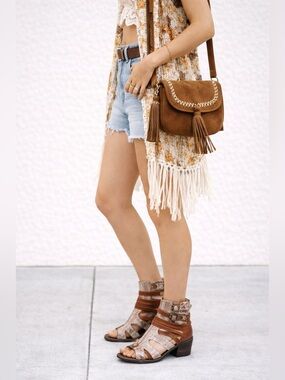 Freebird Nest Sandals Leather Strappy Gladiator Block Heel Festival Boho Sz 9